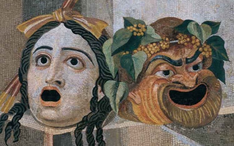 Mosaico romano antigo com duas máscaras teatrais, a trágica e a cômica.